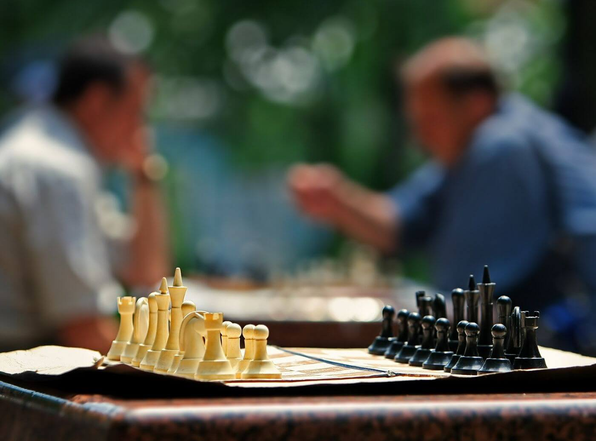 jogo de xadrez ao ar livre
